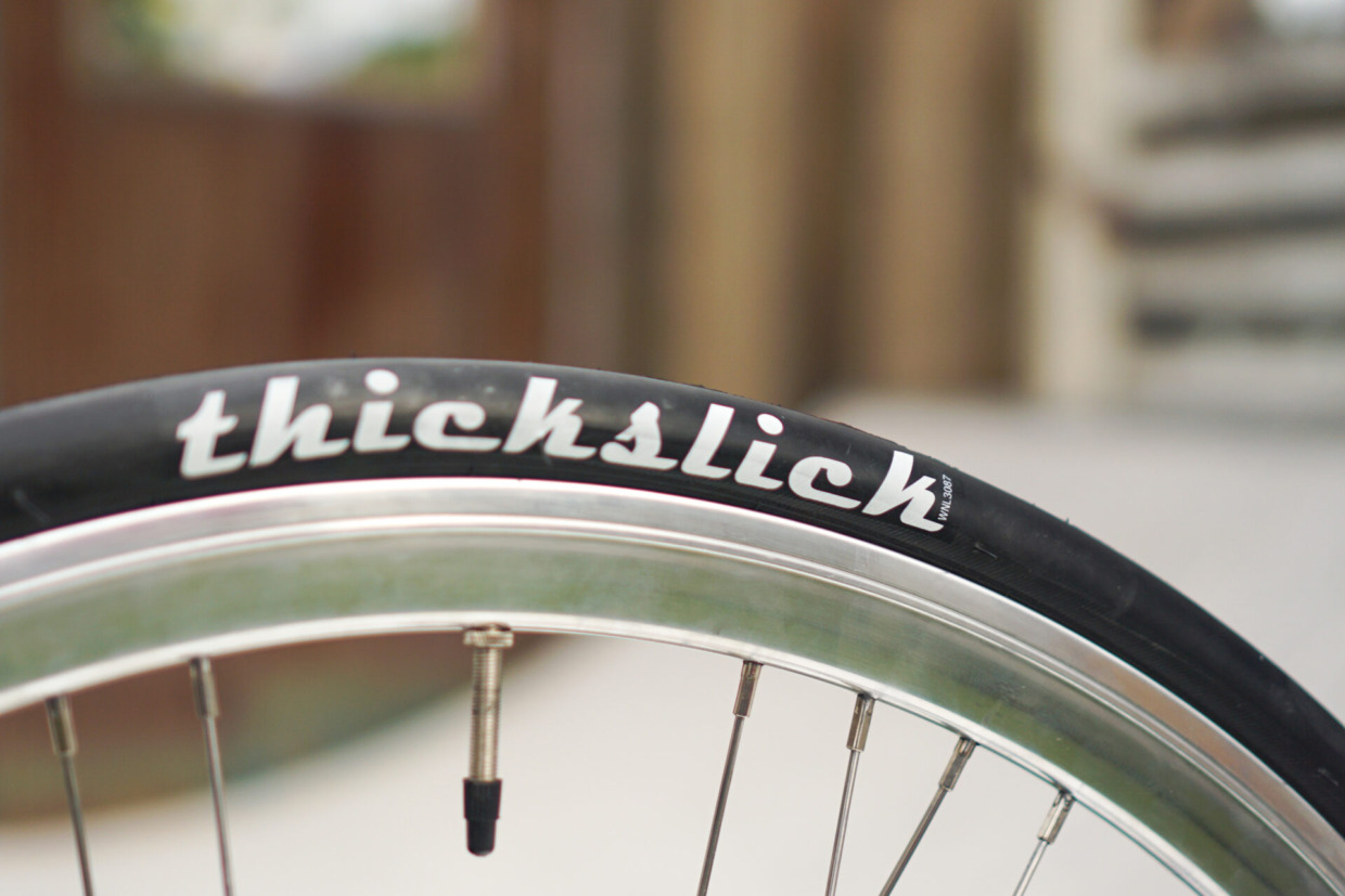 WTB Thicks Slick 700×23C タイヤ ブラック